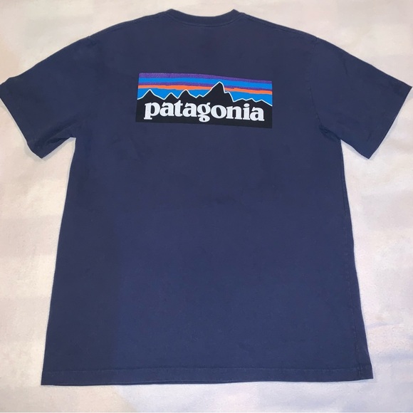 Patagonia Men’s T-Shirt Navy Size Large - Picture 1 of 6